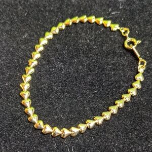 AVON Vintage Endless Heart Bracelet, Goldtone, 6.5", NOS